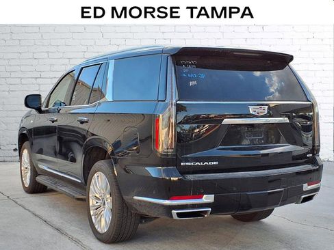 Certified 2025 Cadillac Escalade Premium Luxury image 3