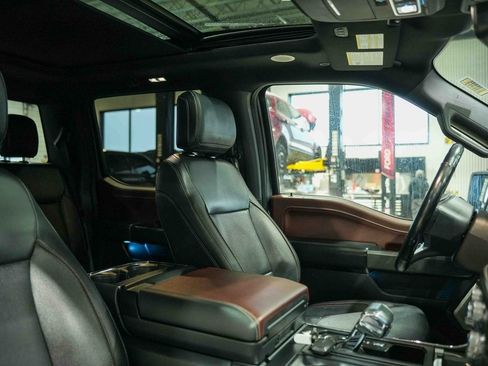 Used 2022 Ford F150 Lariat w/ Equipment Group 502A High image 12