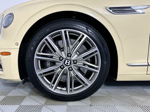 Certified 2023 Bentley Flying Spur Plug-In Hybrid AWD/4WD image 6