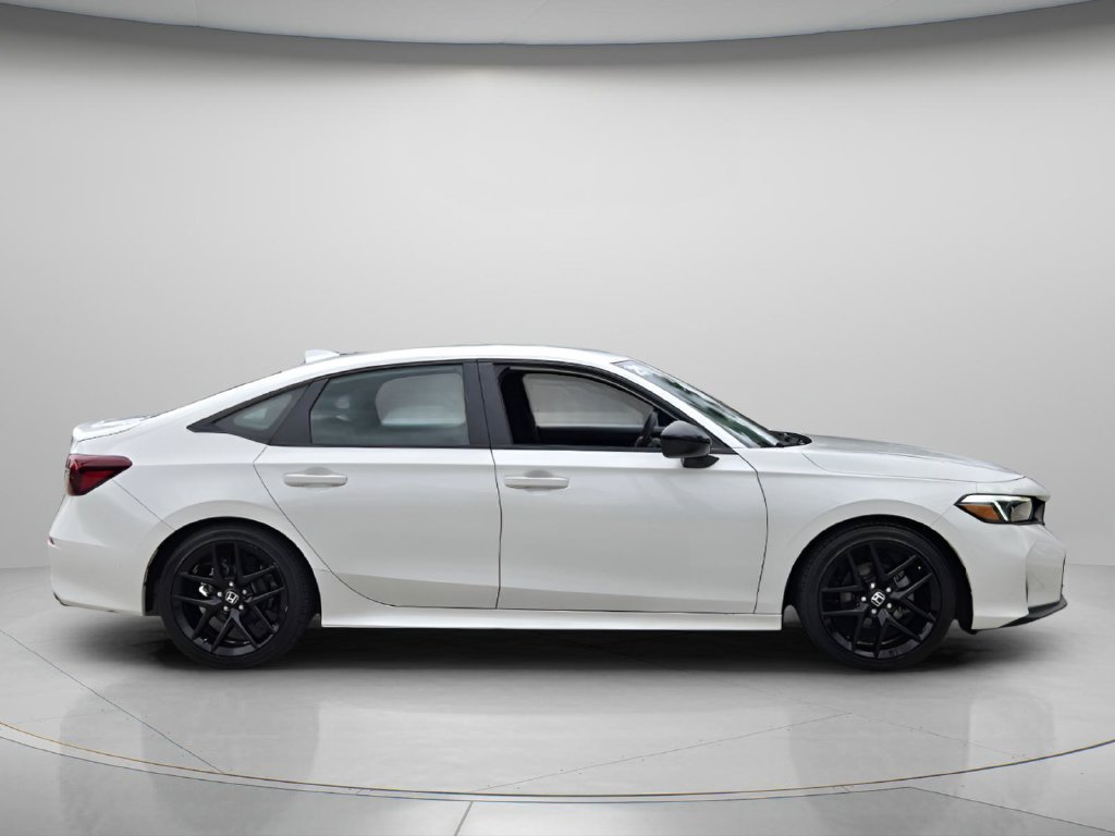 Used 2025 Honda Civic Sport image 3