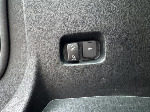 Used 2021 Ford Edge SEL AWD/4WD image 17