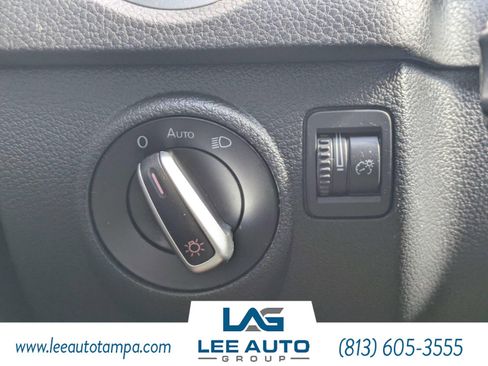 Used 2017 Volkswagen Tiguan S FWD image 22