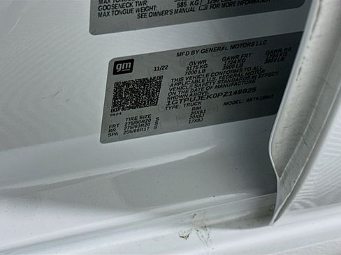 Used 2023 GMC Sierra 1500 Elevation image 12