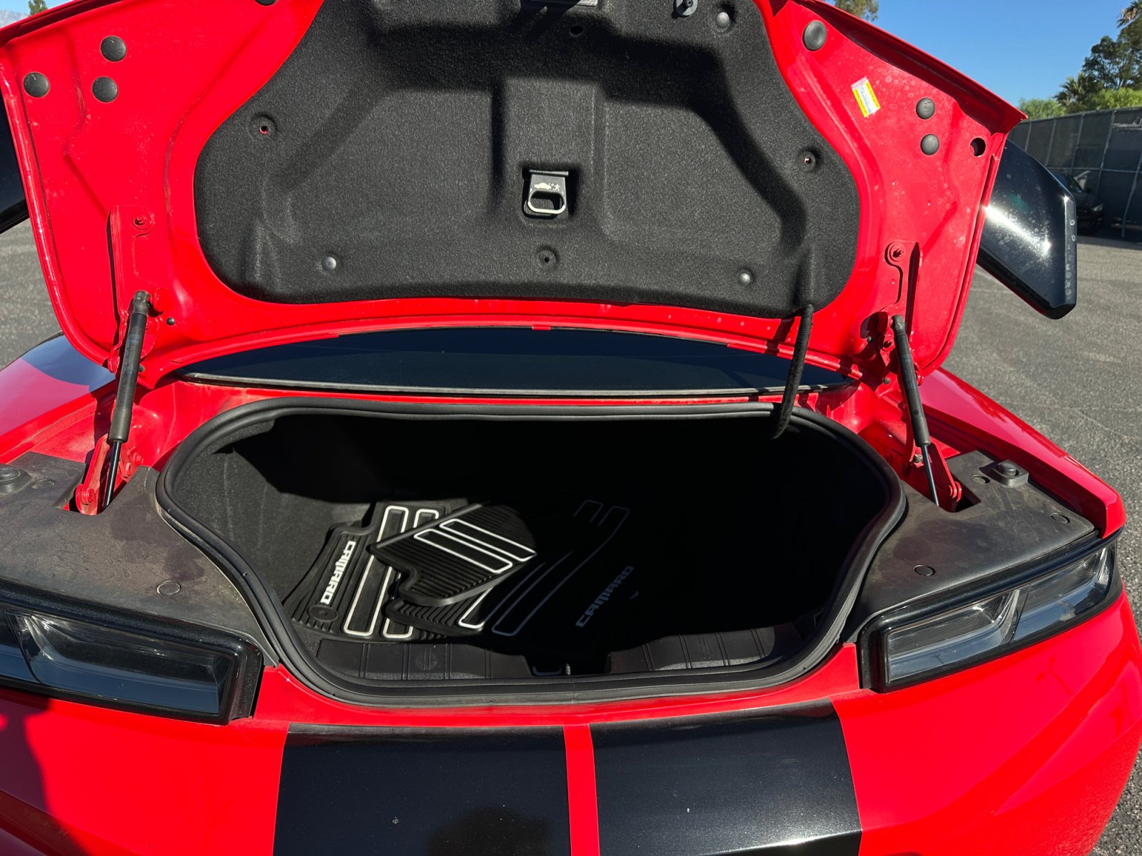 Used 2016 Chevrolet Camaro SS RWD image 17