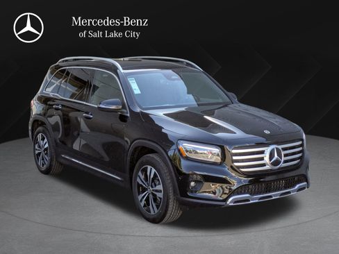 New 2026 Mercedes-Benz GLB 250 4MATIC image 1