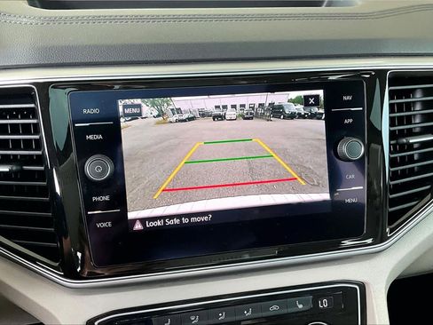 Used 2019 Volkswagen Atlas SEL FWD image 29