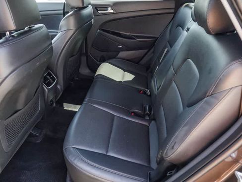 Used 2020 Hyundai Tucson Limited FWD image 15