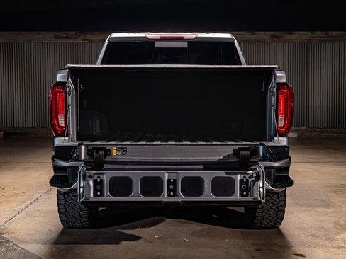 Used 2022 GMC Sierra 1500 Denali w/ Driver Alert Package II image 9