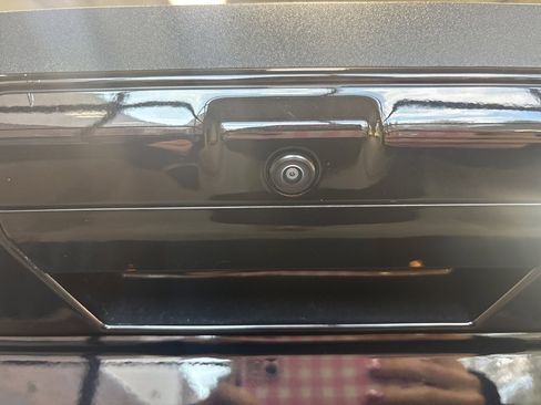 Used 2024 Ford F150 Lariat image 7