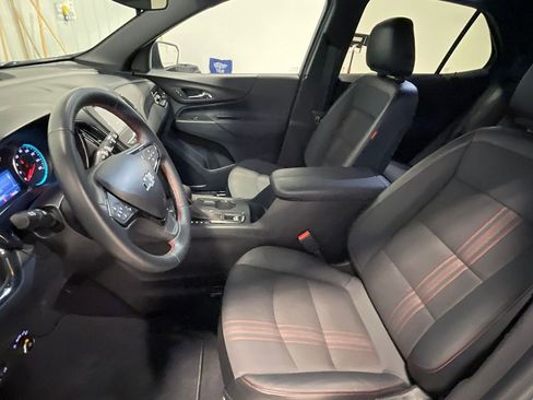 Used 2020 Chevrolet Equinox LT image 3