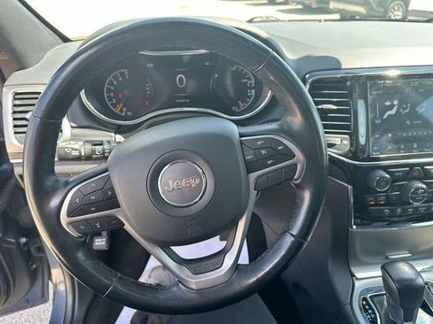 Used 2020 Jeep Grand Cherokee Limited w/ Premium Lighting Group AWD/4WD image 14