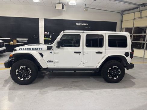 Used 2024 Jeep Wrangler Unlimited Rubicon 4xe image 5