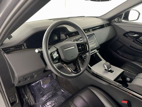 Used 2024 Land Rover Range Rover Evoque S image 4