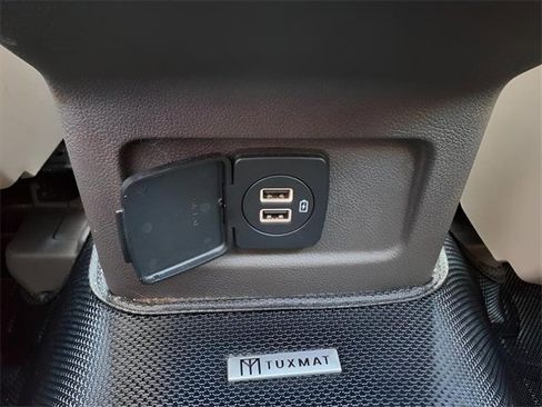 Used 2021 Lincoln Corsair AWD w/ Premium Package image 15