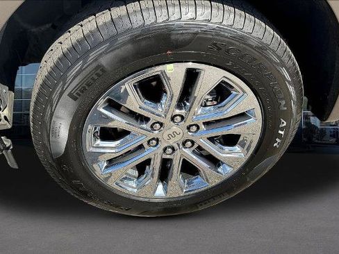 Certified 2017 Ford F150 King Ranch w/ Equipment Group 601A Luxury image 35