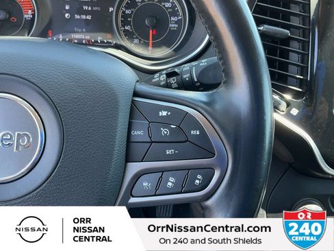 Used 2021 Jeep Cherokee Limited AWD/4WD image 21