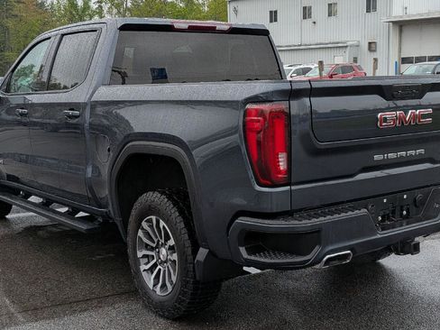 Used 2022 GMC Sierra 1500 AT4 AWD/4WD image 9