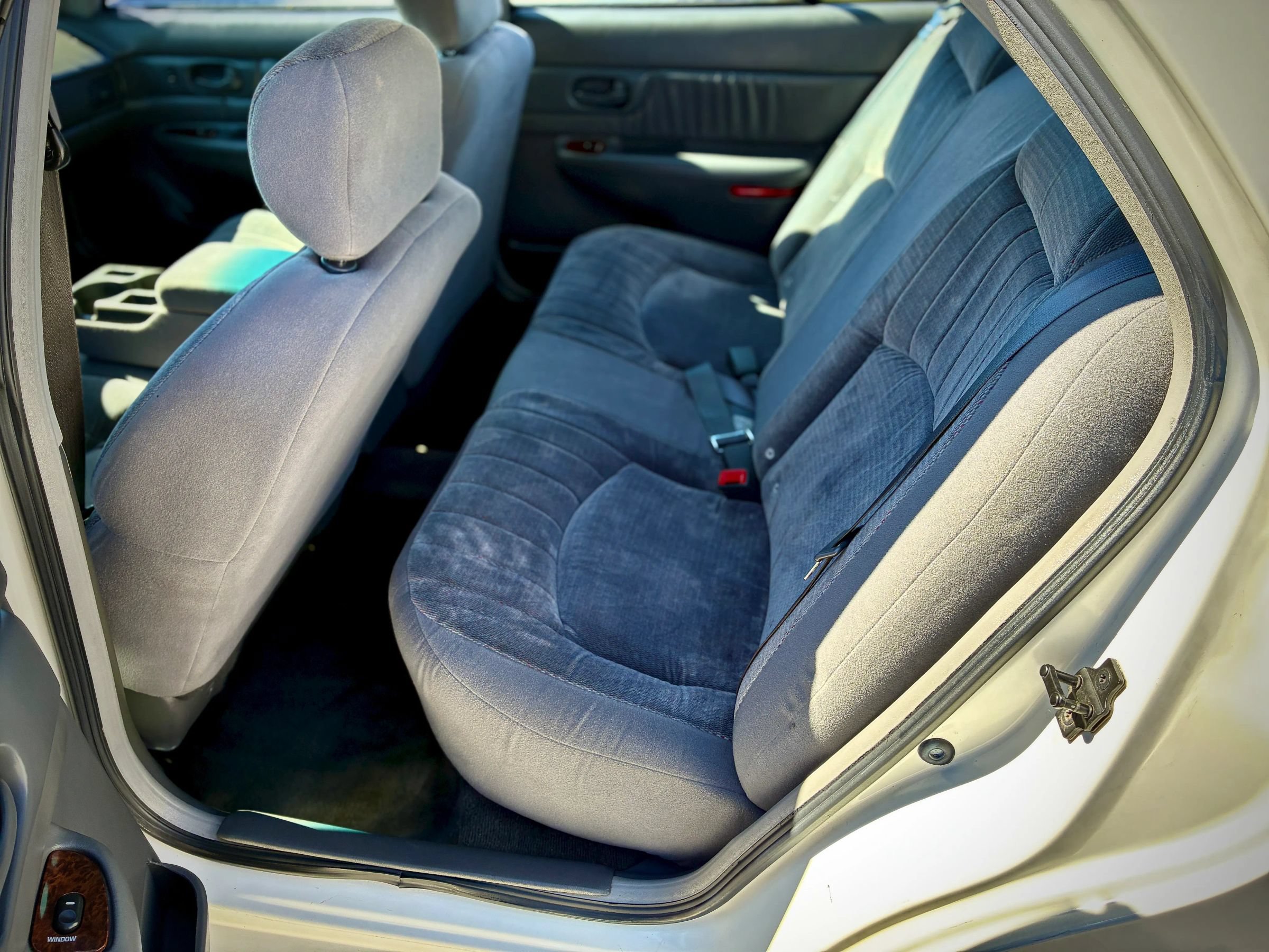 Used 2003 Buick Century Custom FWD image 32