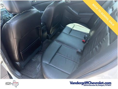 Used 2010 Nissan Altima 2.5 SL w/ SL Pkg FWD image 6