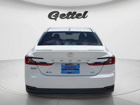 Used 2026 Toyota Camry LE w/ Convenience Package FWD image 6