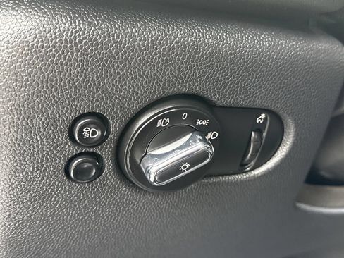 Used 2022 MINI Cooper S w/ Driver Assistance Package FWD image 20