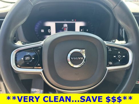Used 2023 Volvo XC60 B5 Plus AWD/4WD image 21