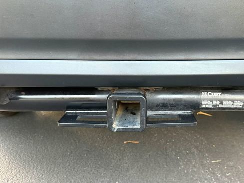 Used 2016 Toyota Highlander Plus FWD image 26