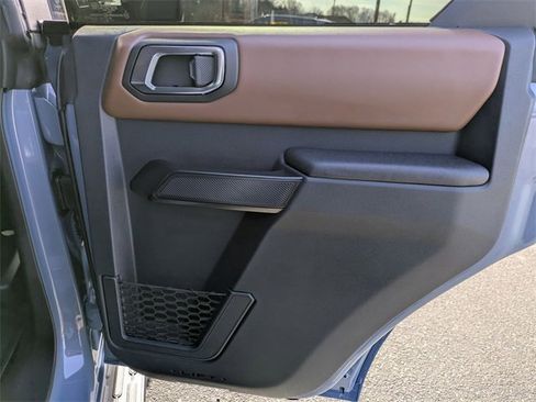 Used 2024 Ford Bronco Outer Banks image 36