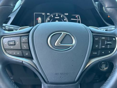 Used 2025 Lexus ES 350 w/ Premium Package FWD image 26