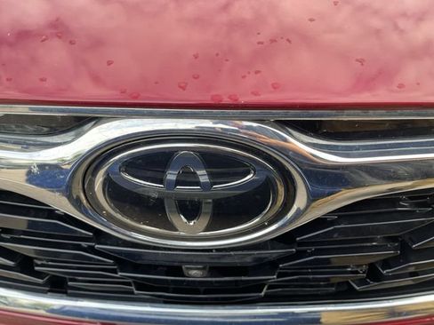 Used 2023 Toyota Highlander Platinum AWD/4WD image 4