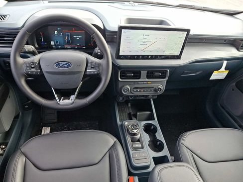 New 2025 Ford Maverick Lariat w/ Black Appearance Package image 9