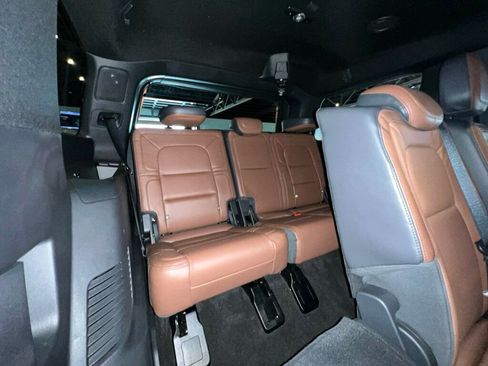 Used 2024 Lincoln Navigator Reserve image 34