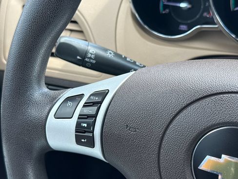 Used 2011 Chevrolet Malibu LS FWD image 18