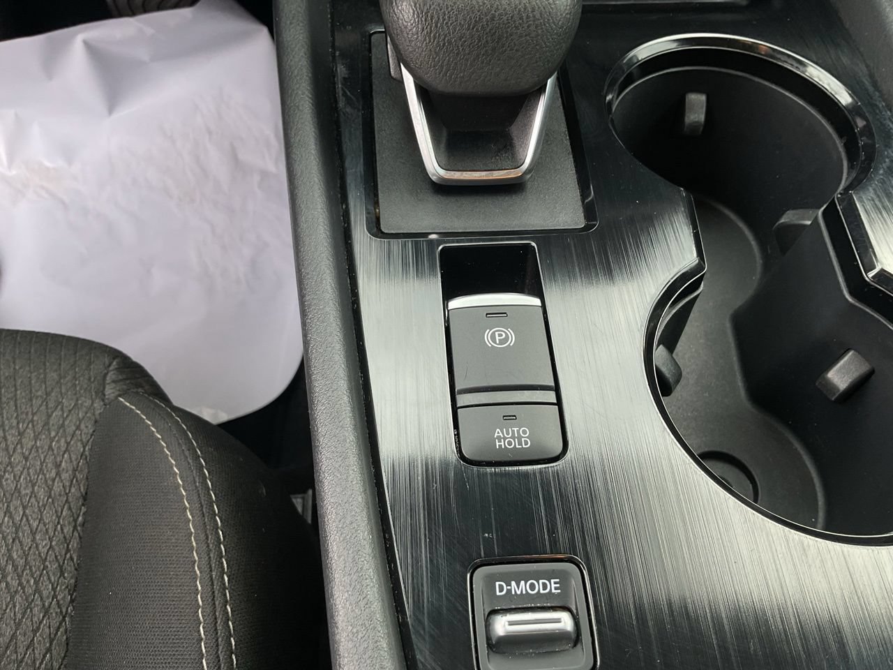 Used 2025 Nissan Rogue SV FWD image 22