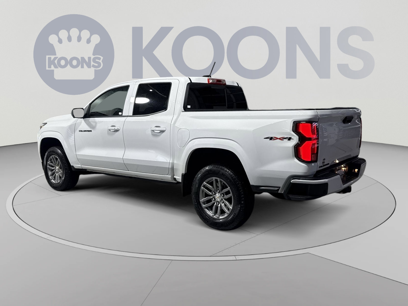 Used 2025 Chevrolet Colorado LT w/ LT Convenience Package AWD/4WD image 8