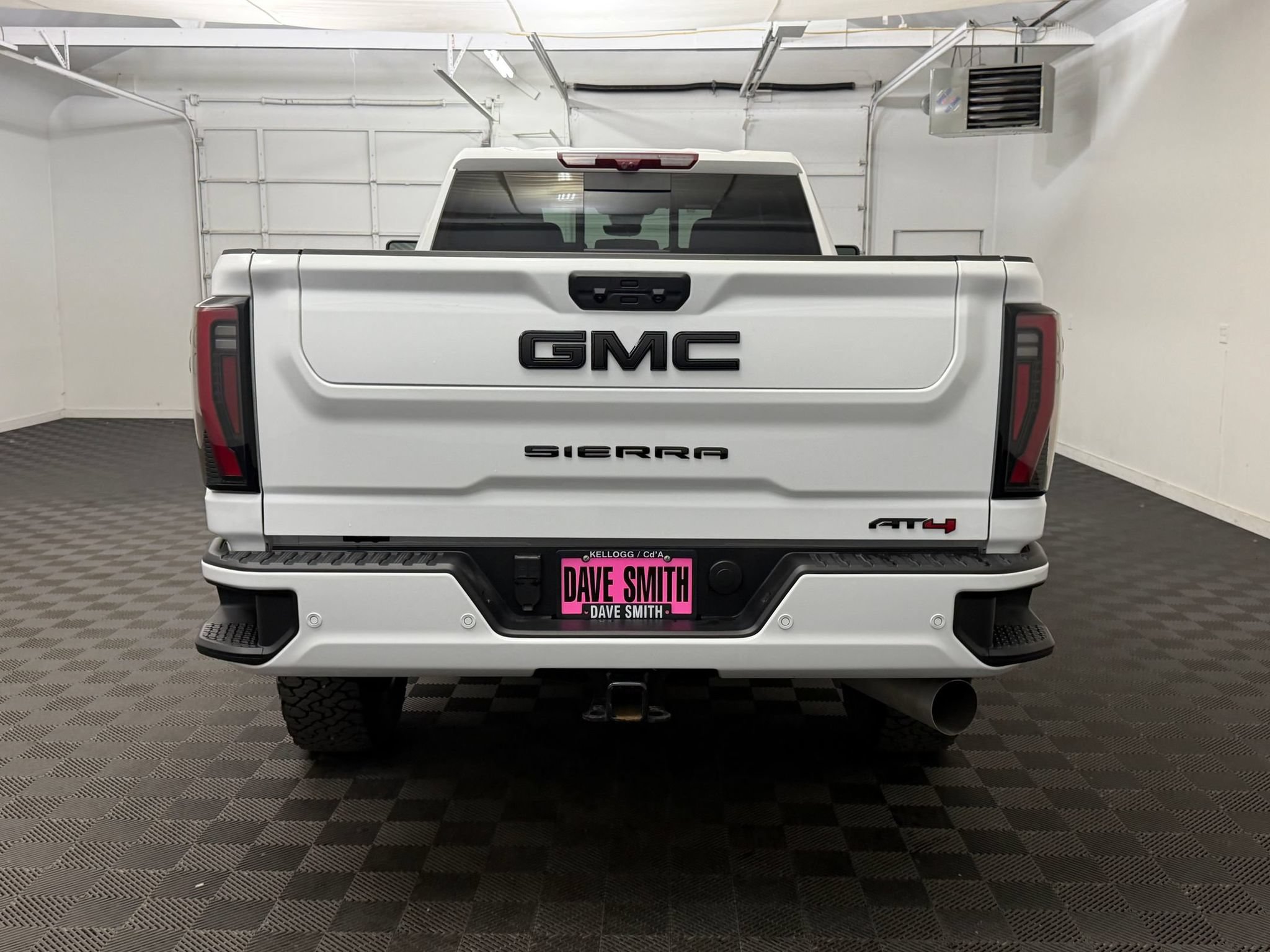Used 2025 GMC Sierra 3500 AT4 w/ AT4 Premium Plus Package AWD/4WD image 9