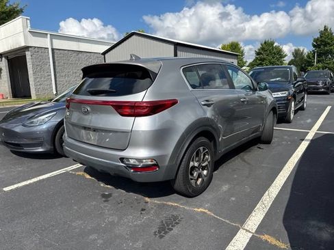 Used 2020 Kia Sportage LX FWD image 4