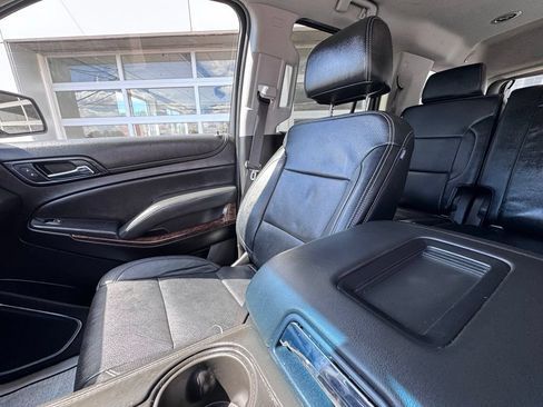 Used 2019 Chevrolet Tahoe LS AWD/4WD image 21