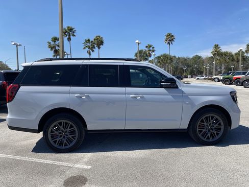 New 2025 Ford Expedition Platinum w/ Stealth Performance Package AWD/4WD image 2