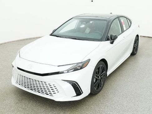 New 2026 Toyota Camry XSE FWD image 3