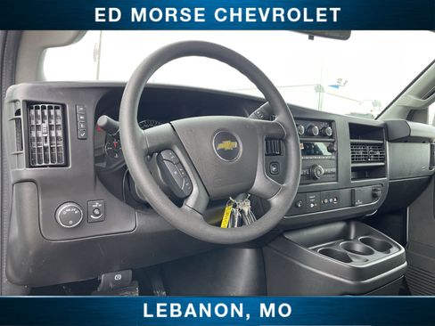 New 2026 Chevrolet Express 3500 LS image 31