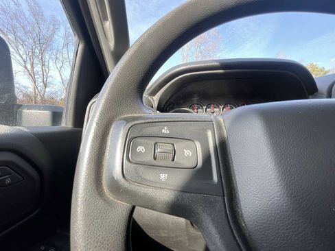 Used 2022 Chevrolet Silverado 2500 Custom w/ Custom Value Package image 23