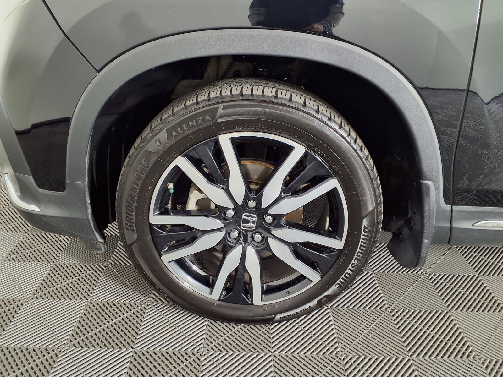 Used 2022 Honda Pilot Touring image 7
