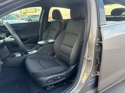 Used 2024 Chevrolet Malibu LT FWD image 9