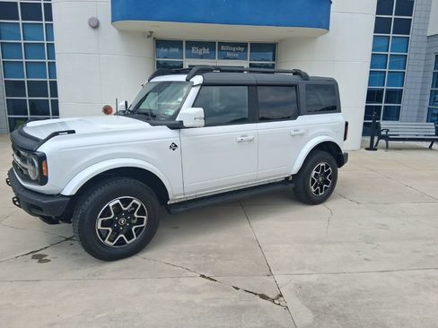 Used 2024 Ford Bronco Outer Banks AWD/4WD image 5