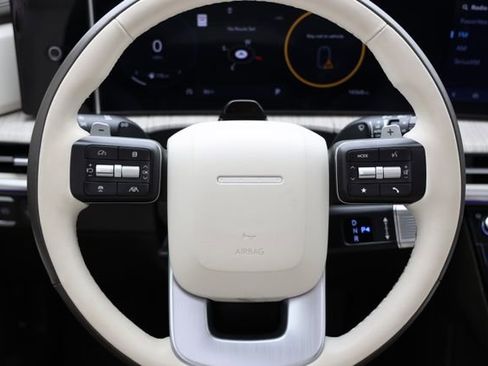 Used 2025 Hyundai Santa Fe Calligraphy FWD image 16