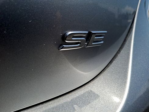 Used 2024 Toyota Camry SE FWD image 29
