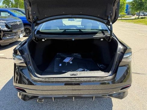 New 2026 Nissan Sentra SR w/ SR All Weather Package FWD image 10