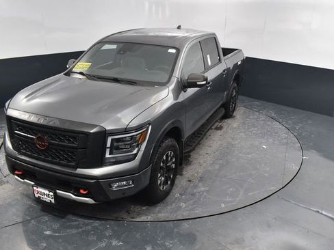 Used 2023 Nissan Titan PRO-4X w/ Pro-4x Convenience Package image 35