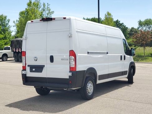 Used 2026 RAM ProMaster 2500 w/ Convenience Group FWD image 2